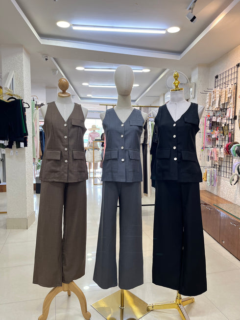 Button Down Sleeveless Vest With Back Zipper Trousers